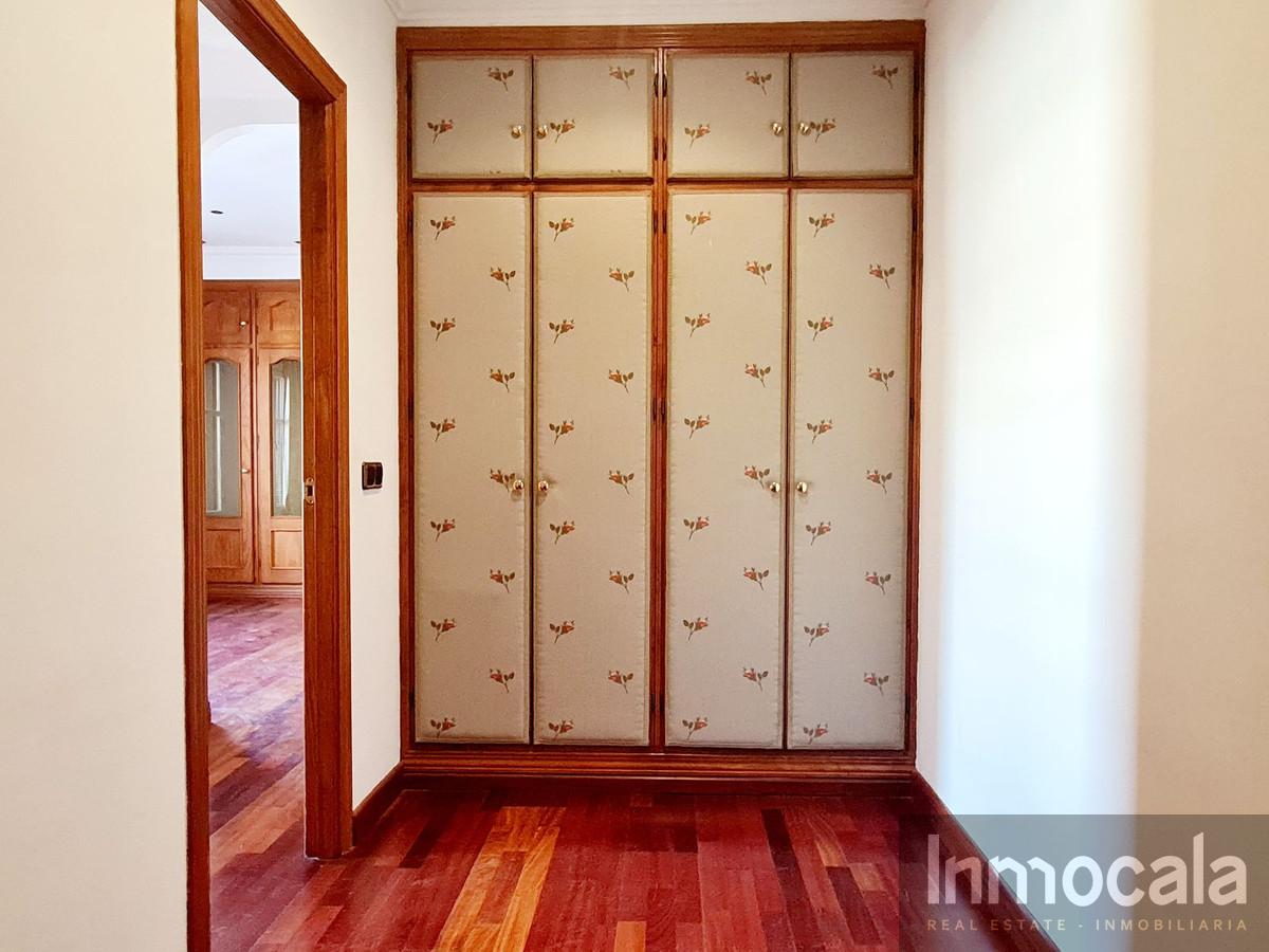 For sale of villa in Fuengirola