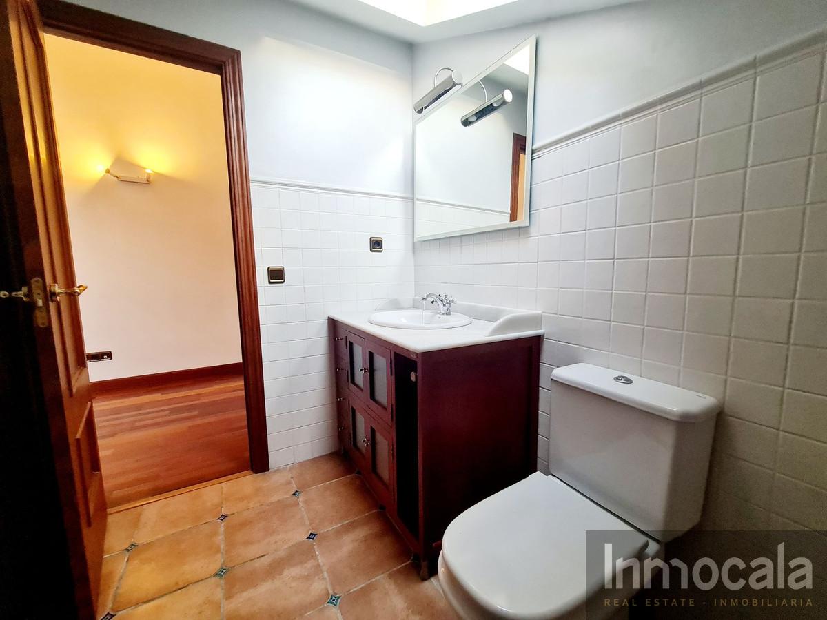 For sale of villa in Fuengirola