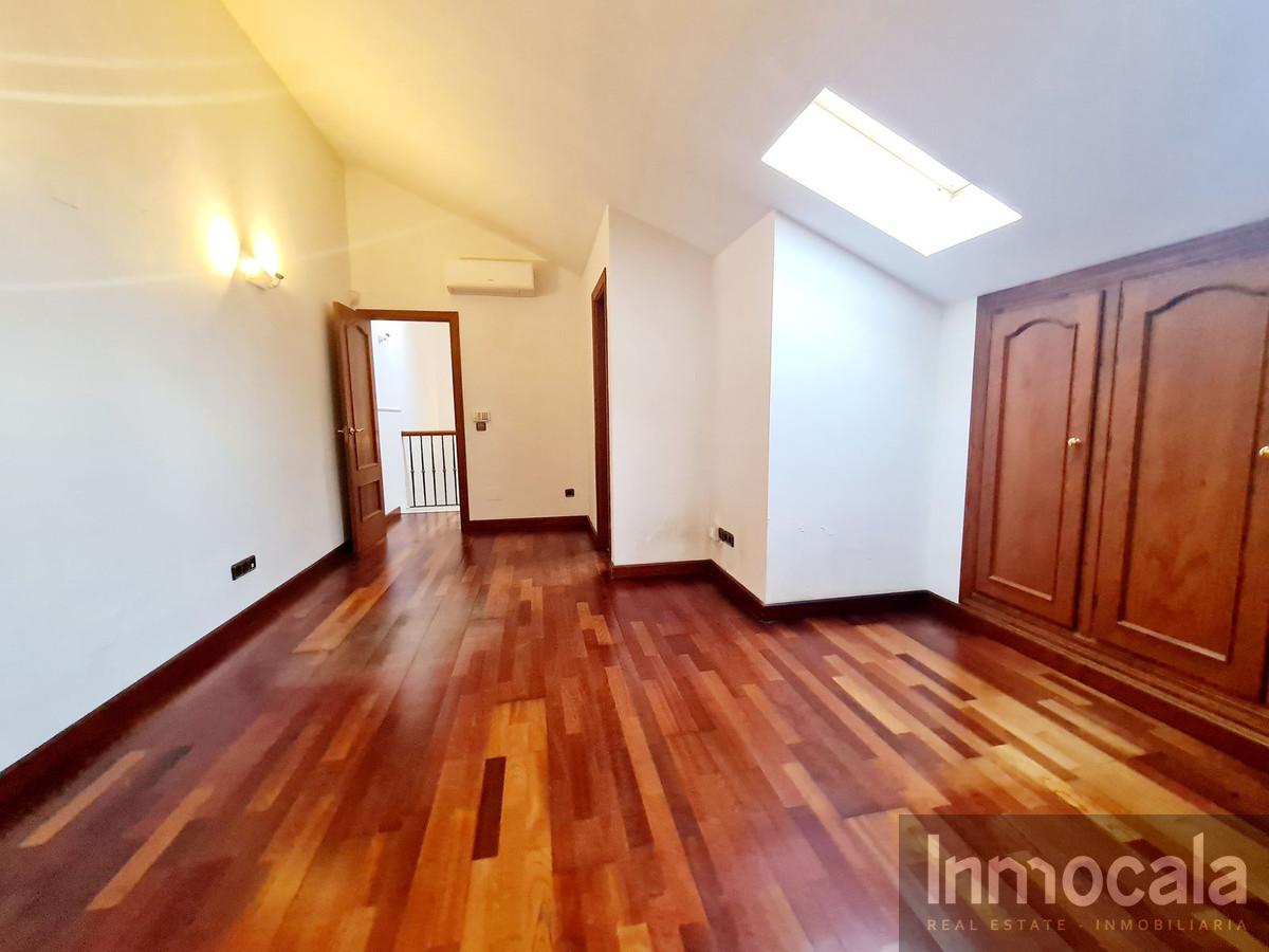 For sale of villa in Fuengirola
