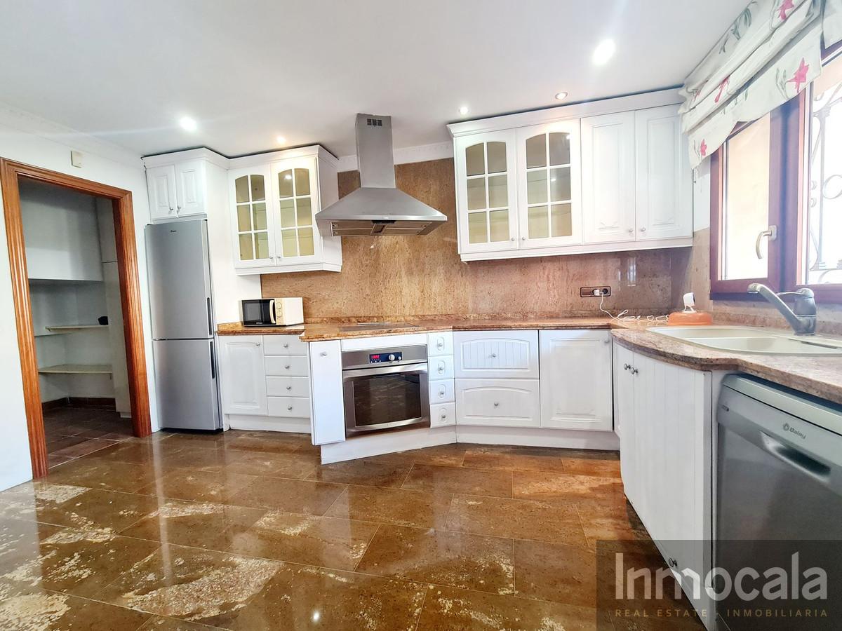 For sale of villa in Fuengirola