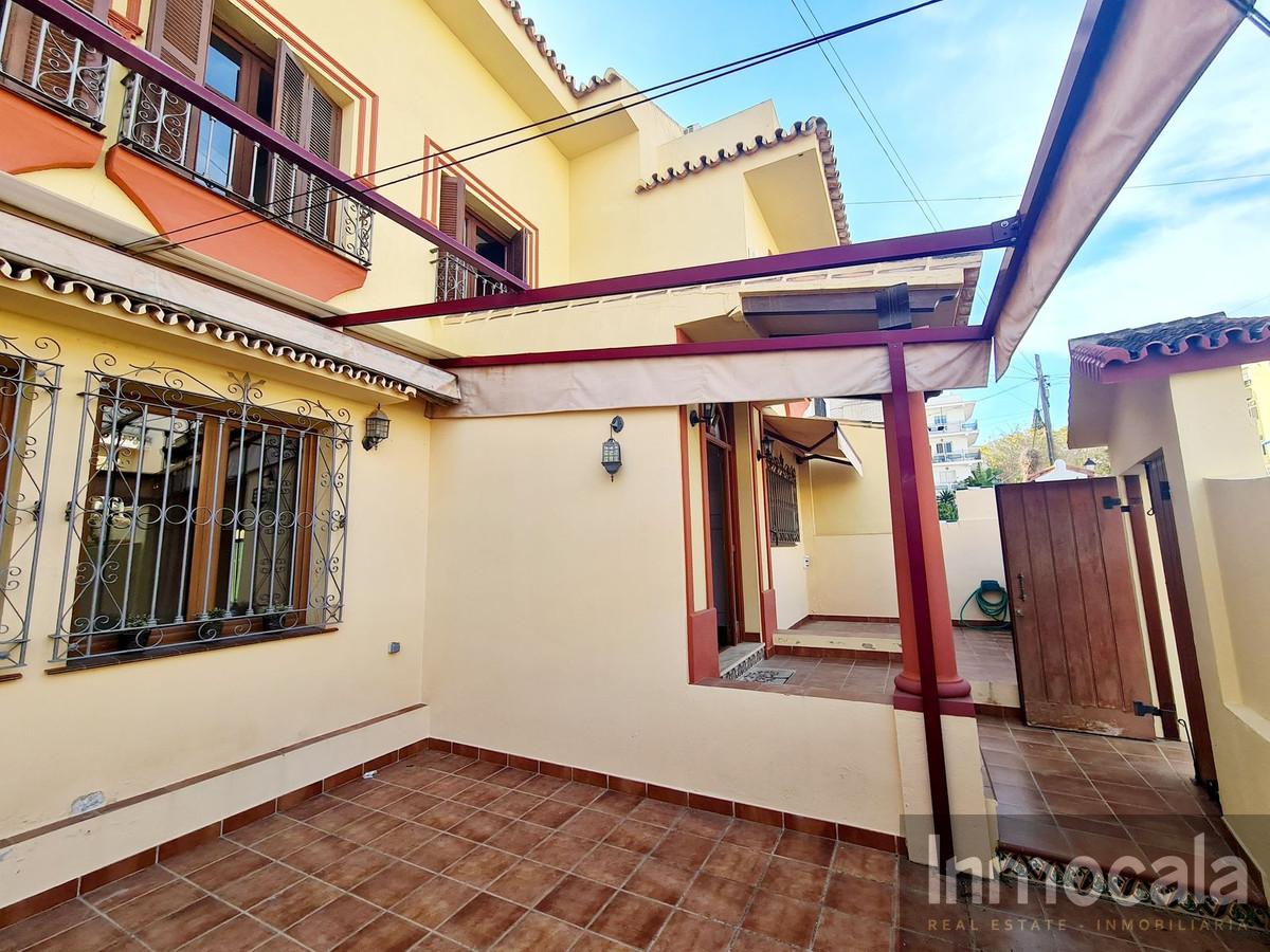 For sale of villa in Fuengirola