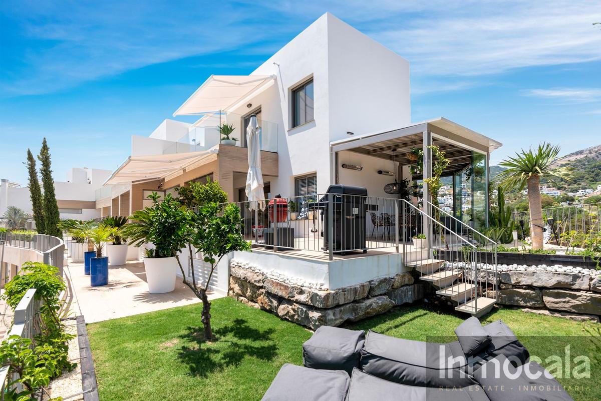 For sale of villa in Mijas