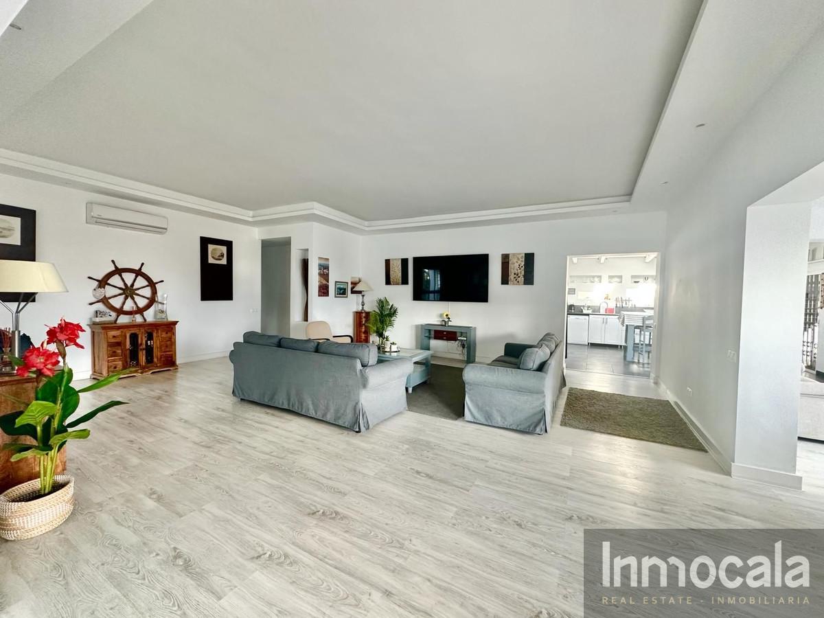 Venta de villa en La Cala de Mijas