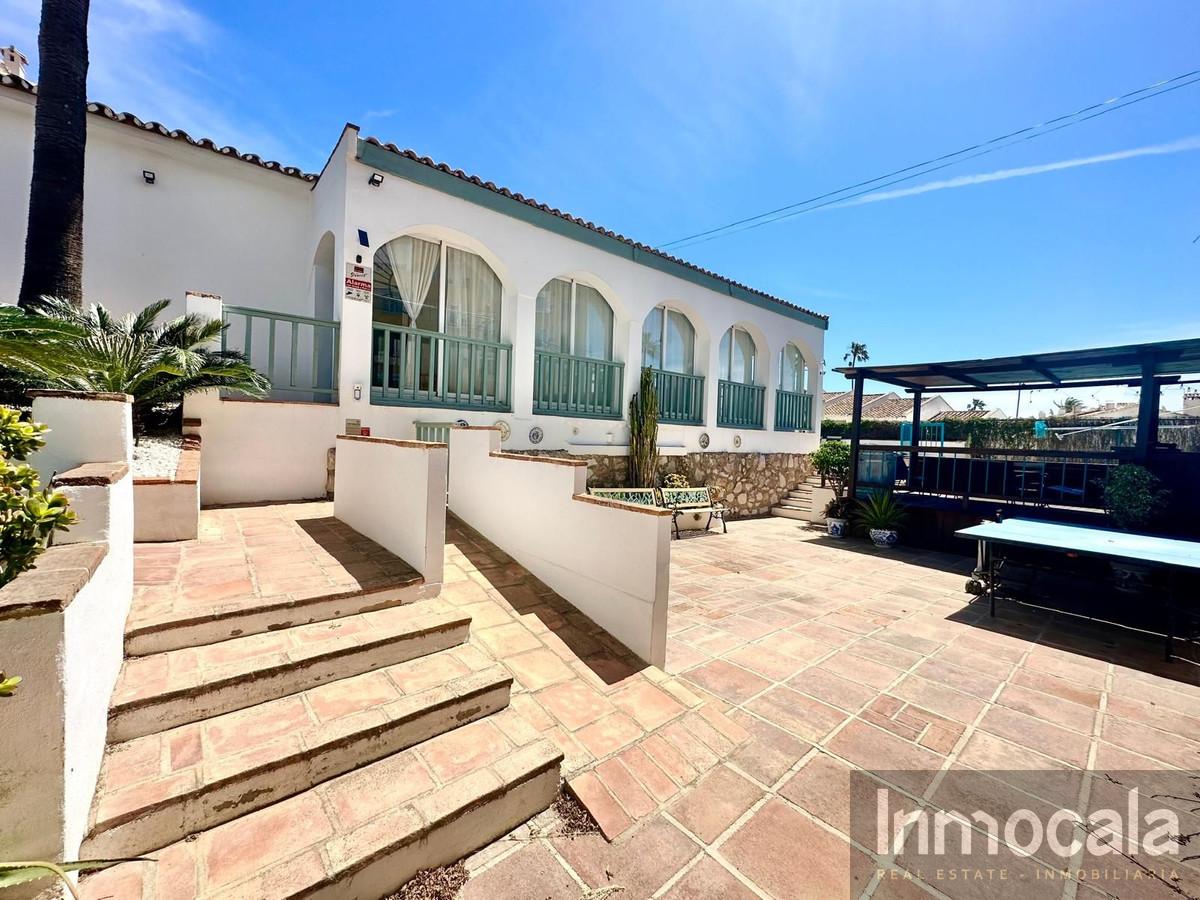 Venta de villa en La Cala de Mijas