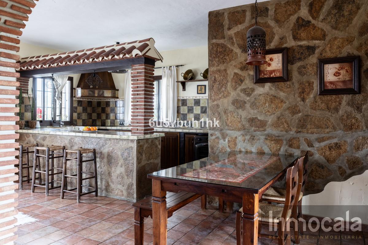 For sale of villa in Mijas