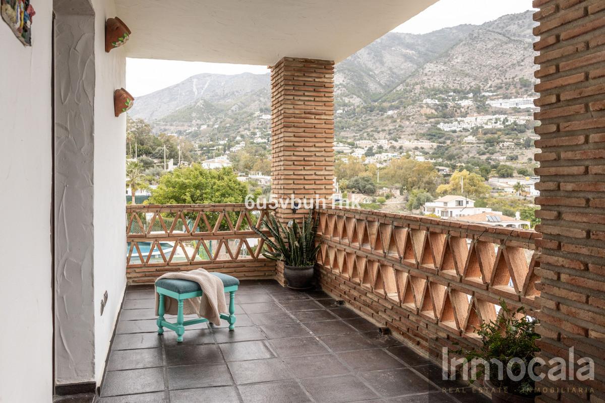 For sale of villa in Mijas