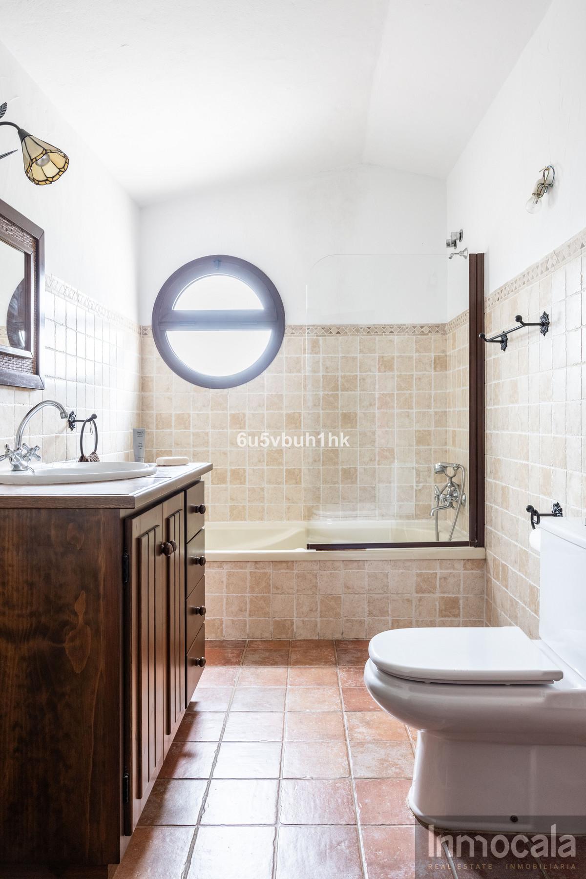 For sale of villa in Mijas