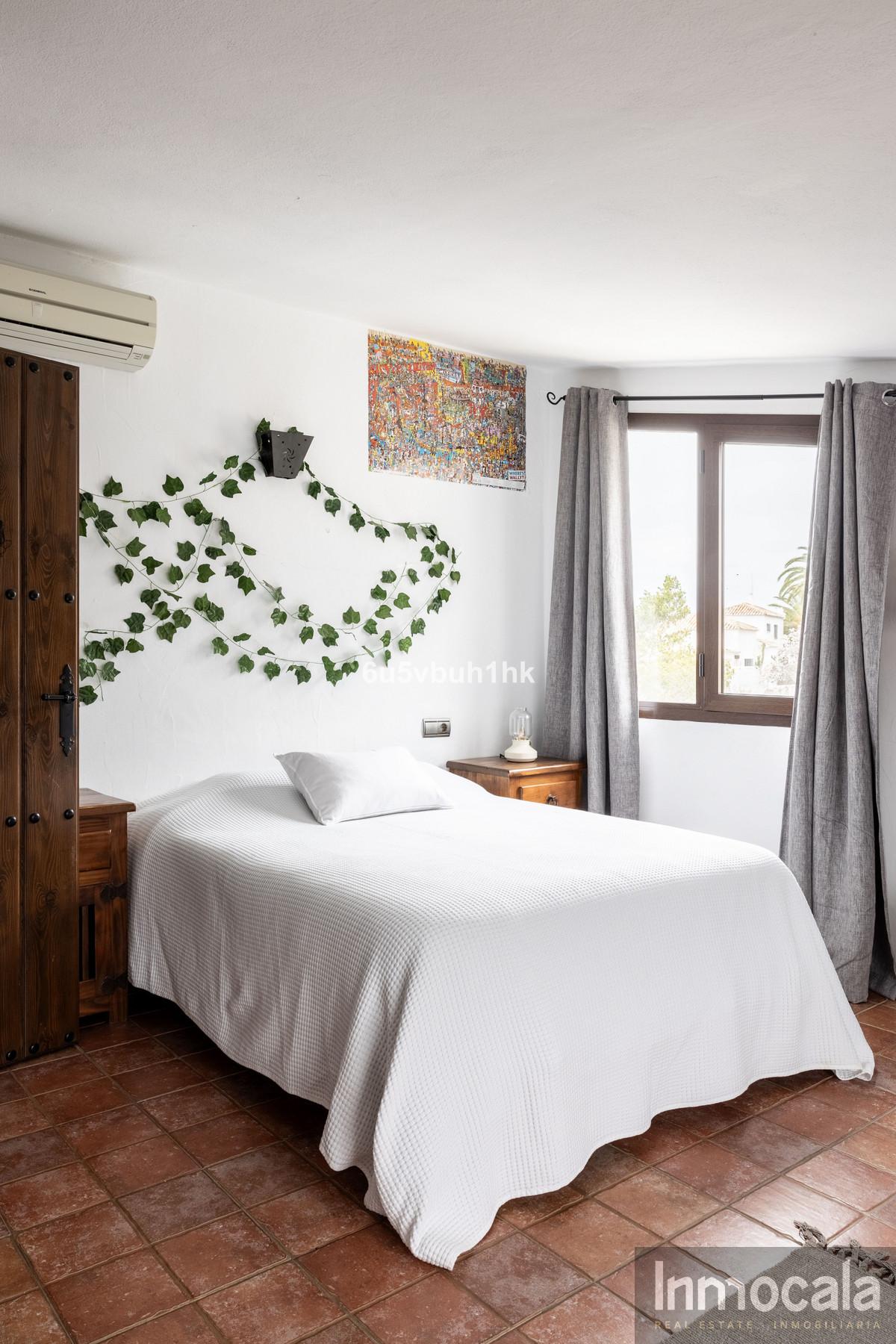 For sale of villa in Mijas
