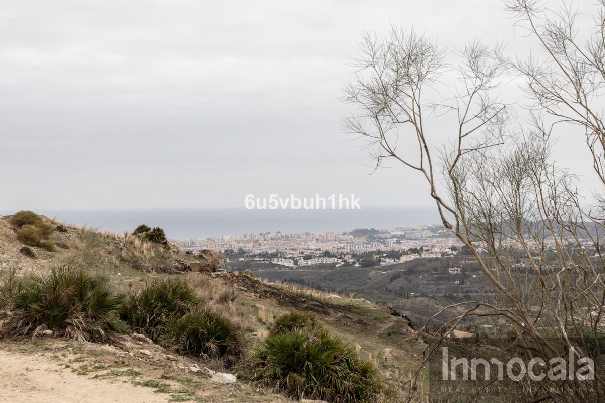 For sale of villa in Mijas