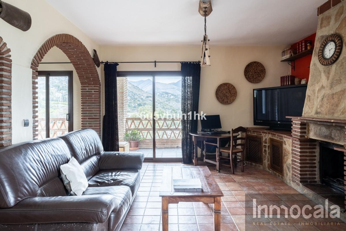 For sale of villa in Mijas