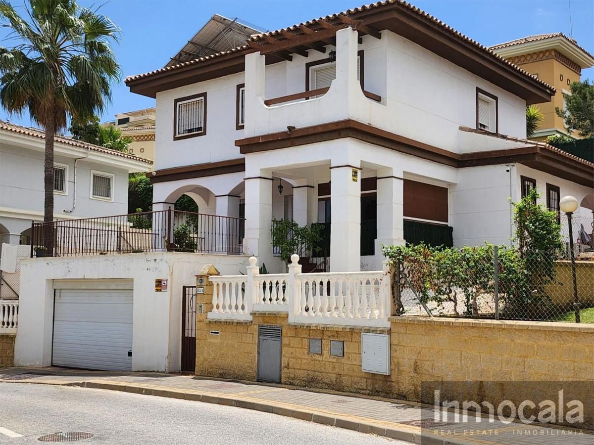 For sale of villa in Mijas Golf
