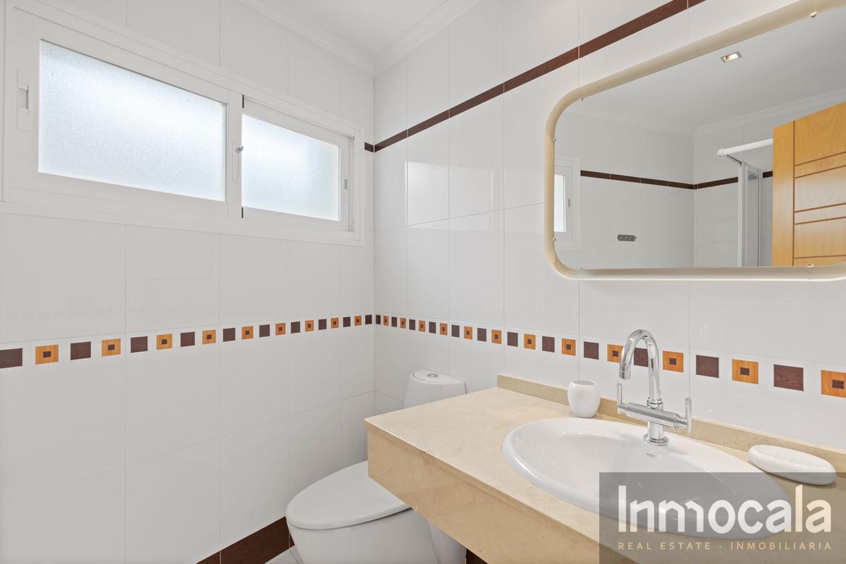 For sale of villa in Mijas