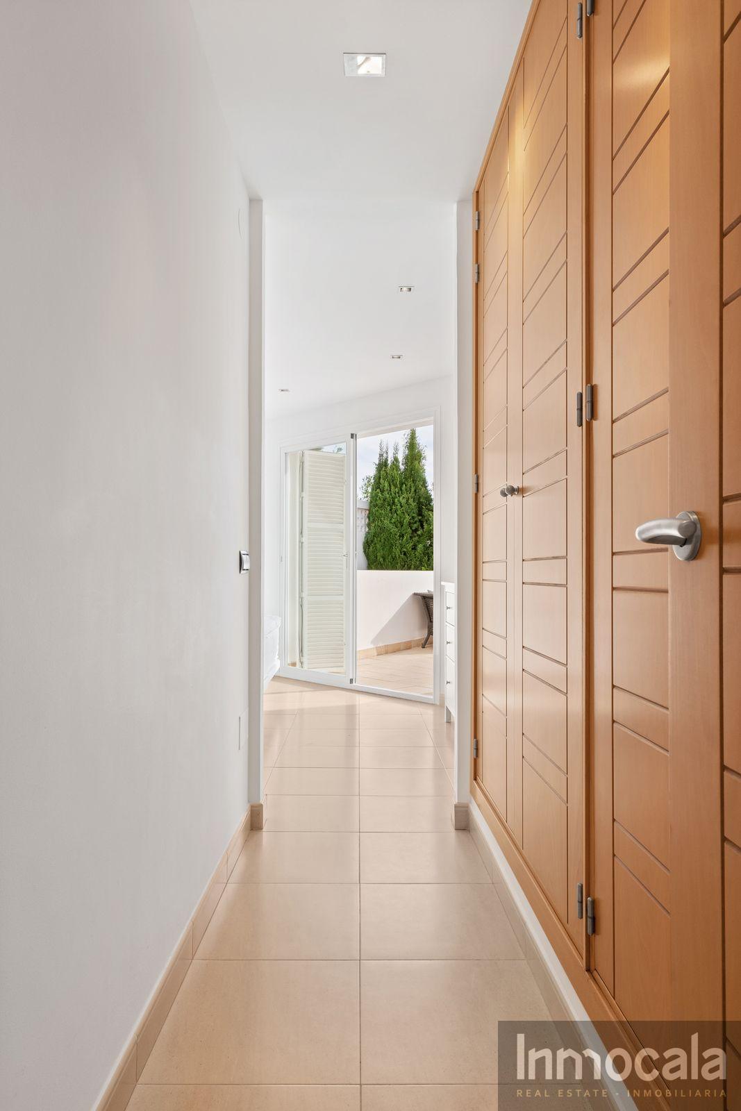For sale of villa in Mijas