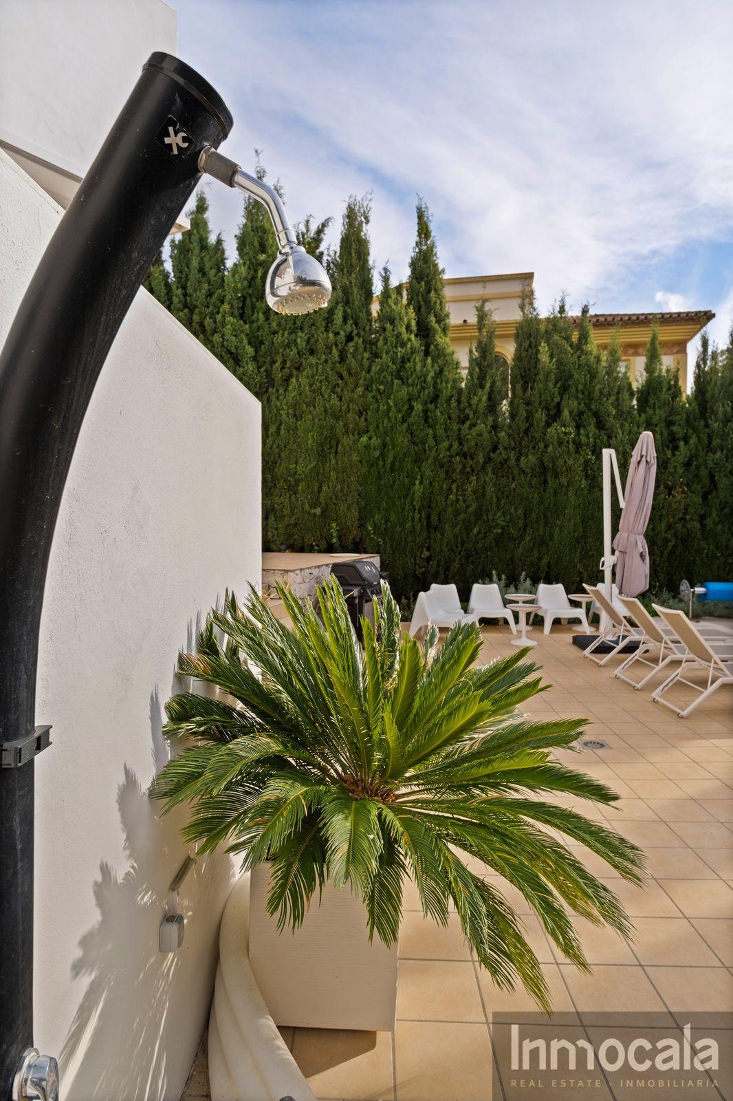 For sale of villa in Mijas