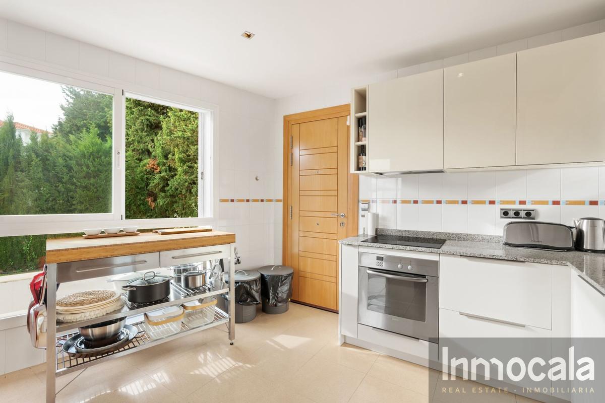 For sale of villa in Mijas