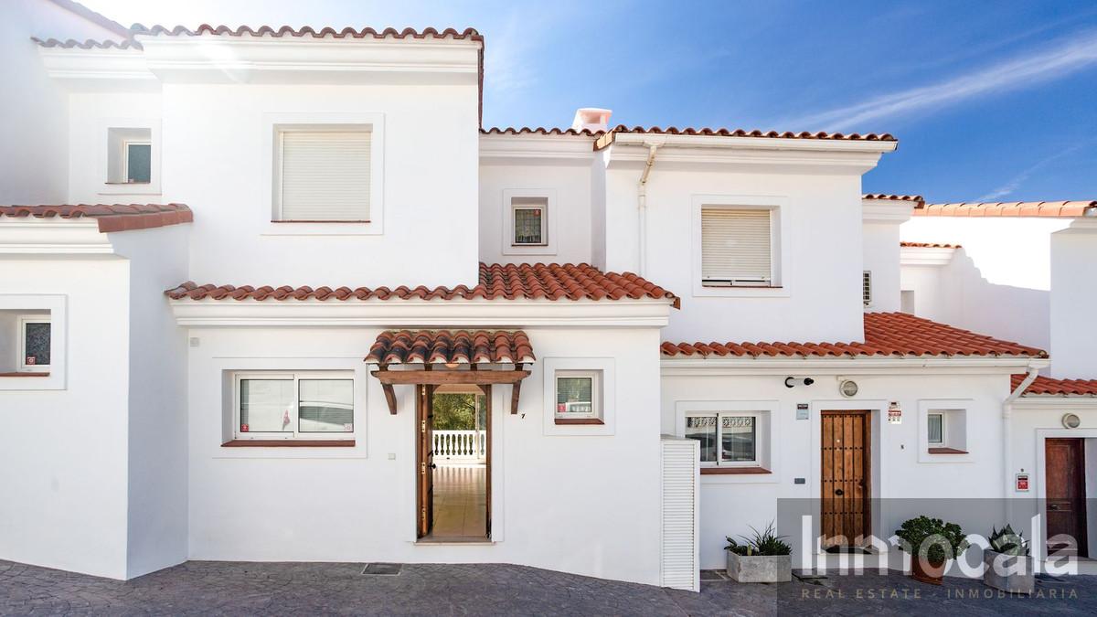 For sale of villa in Fuengirola