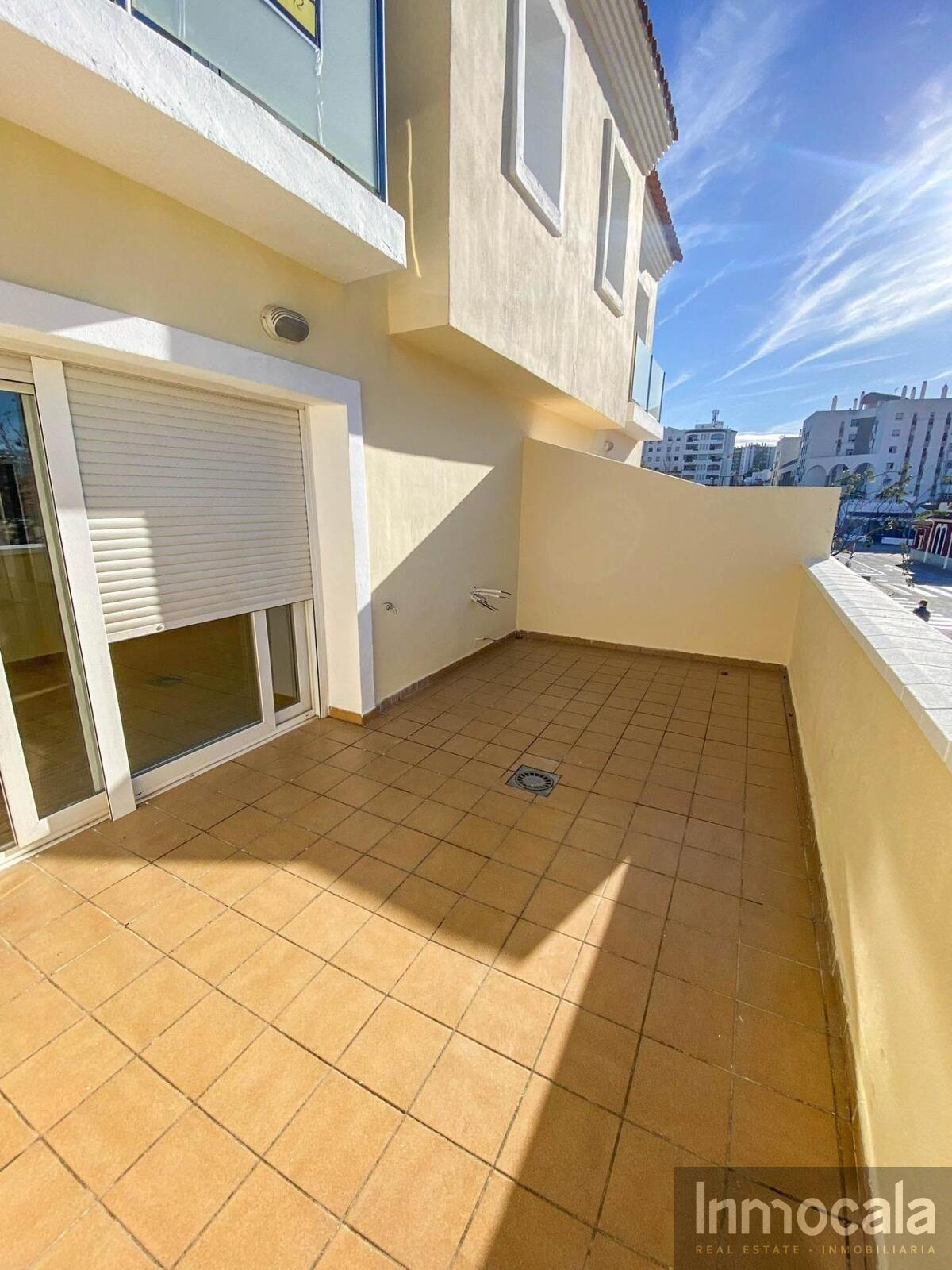 For sale of villa in Fuengirola