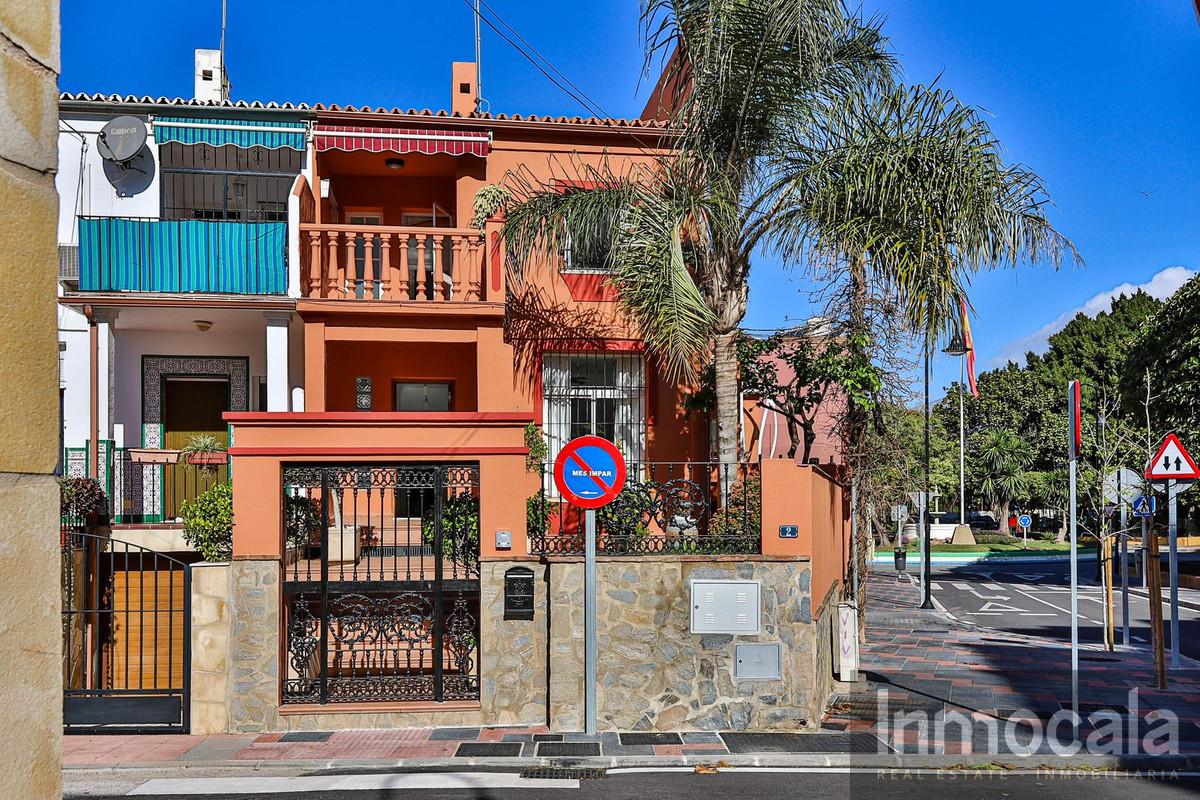 For sale of villa in Mijas