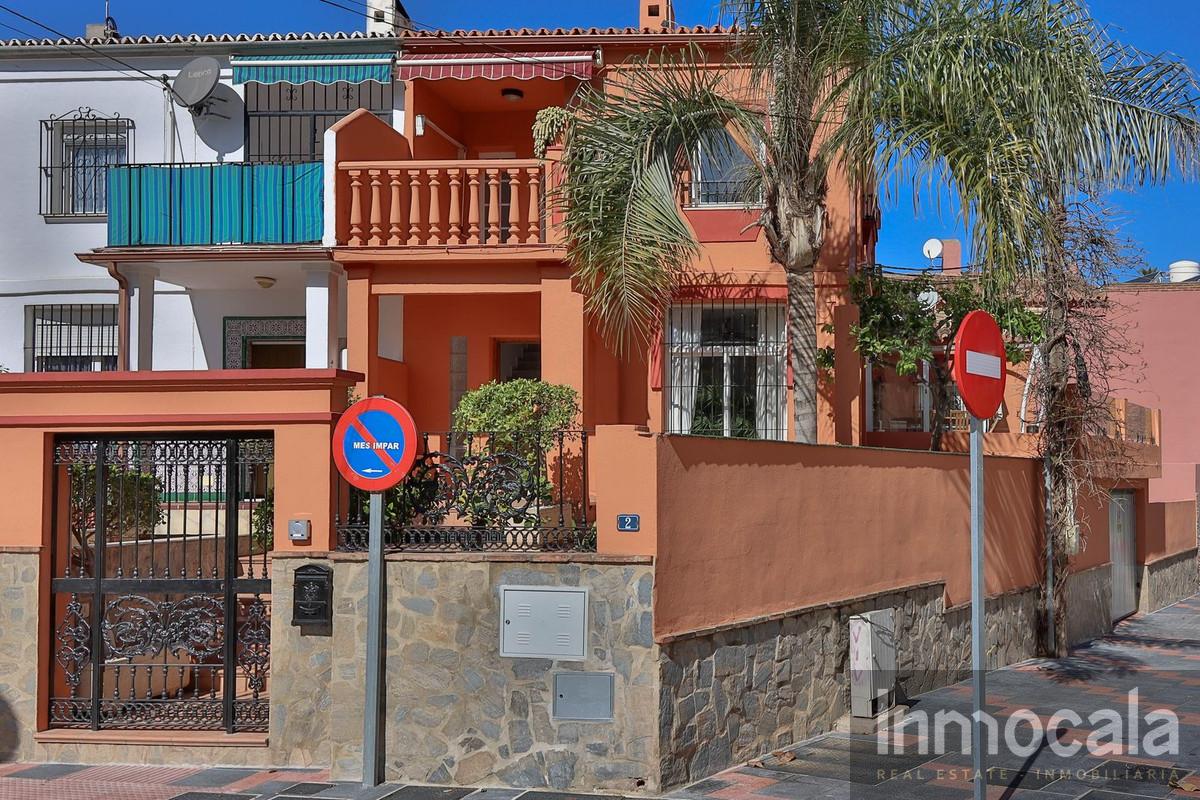 For sale of villa in Mijas