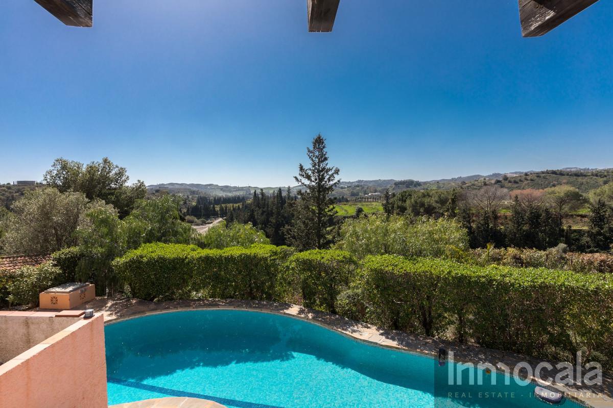 For sale of villa in Mijas