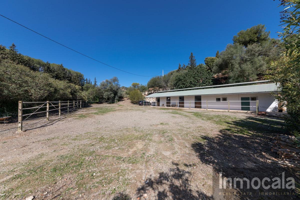 For sale of villa in Mijas