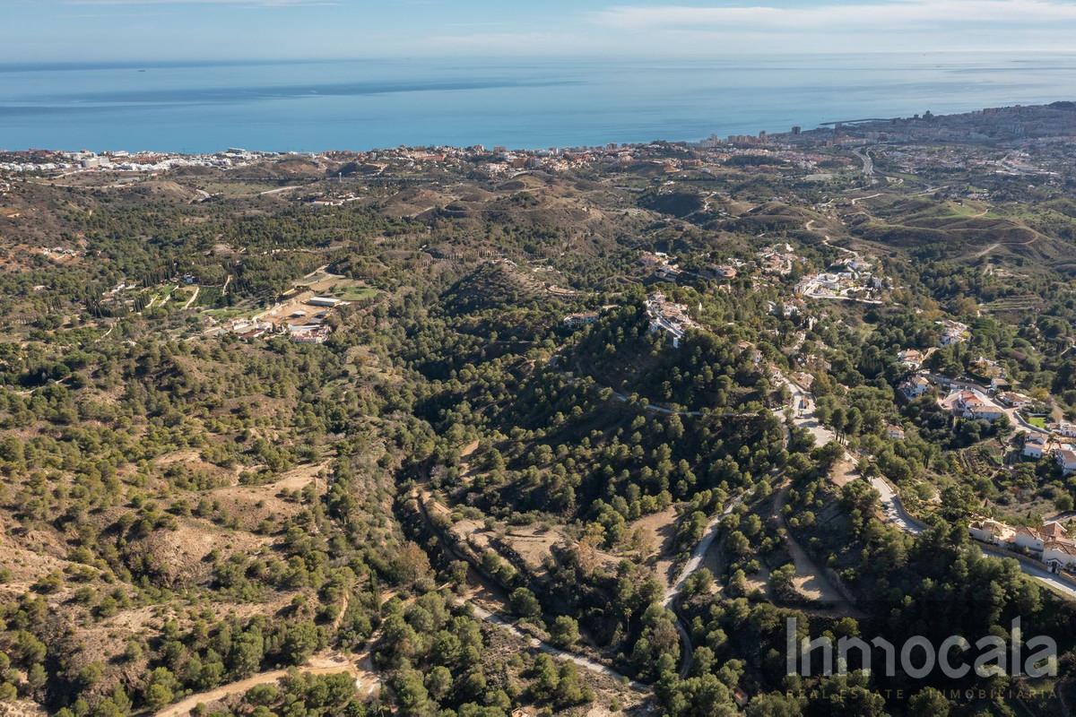 For sale of land in Mijas
