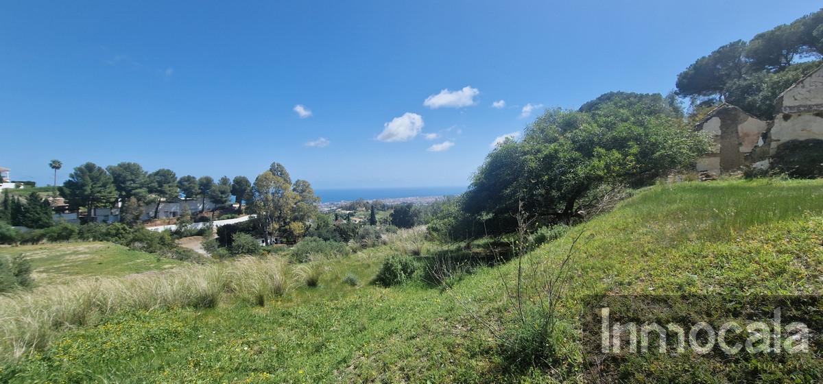 For sale of land in Mijas