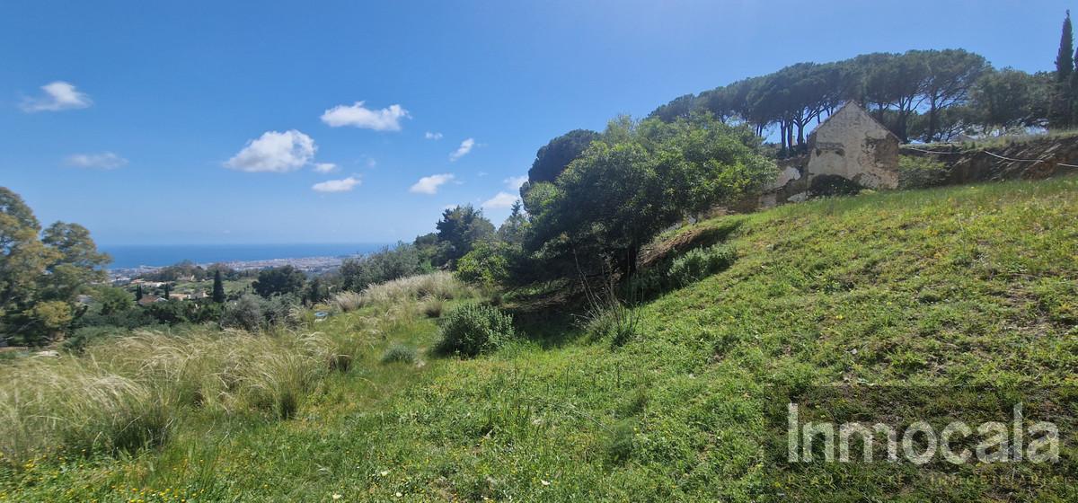 For sale of land in Mijas