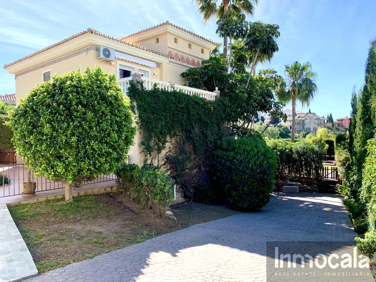 For sale of villa in Mijas Golf