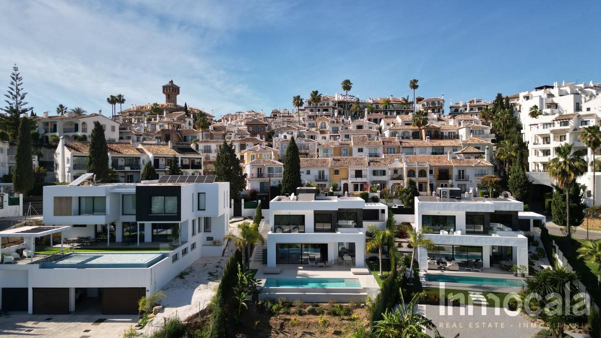 For sale of villa in Mijas