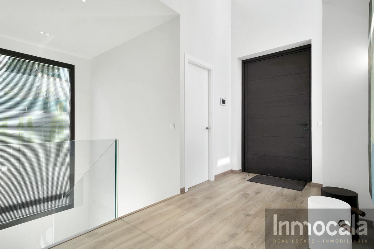 For sale of villa in Mijas