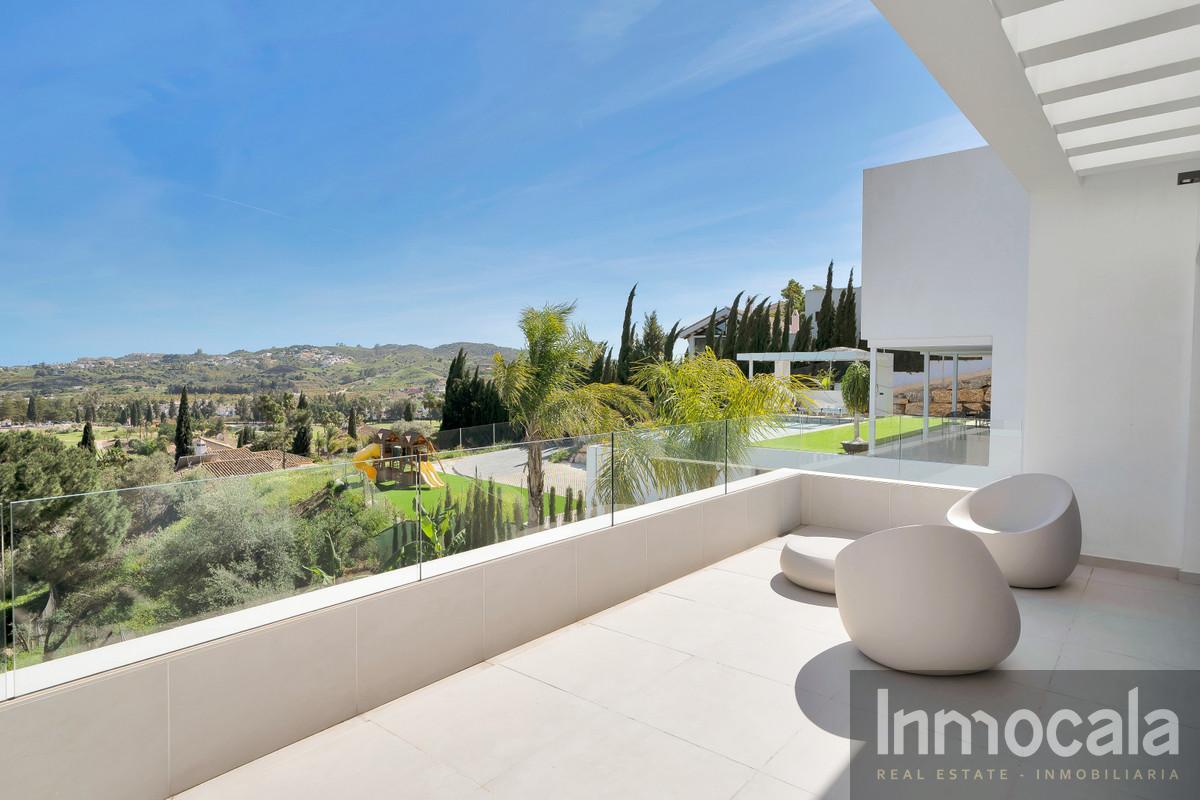 For sale of villa in Mijas