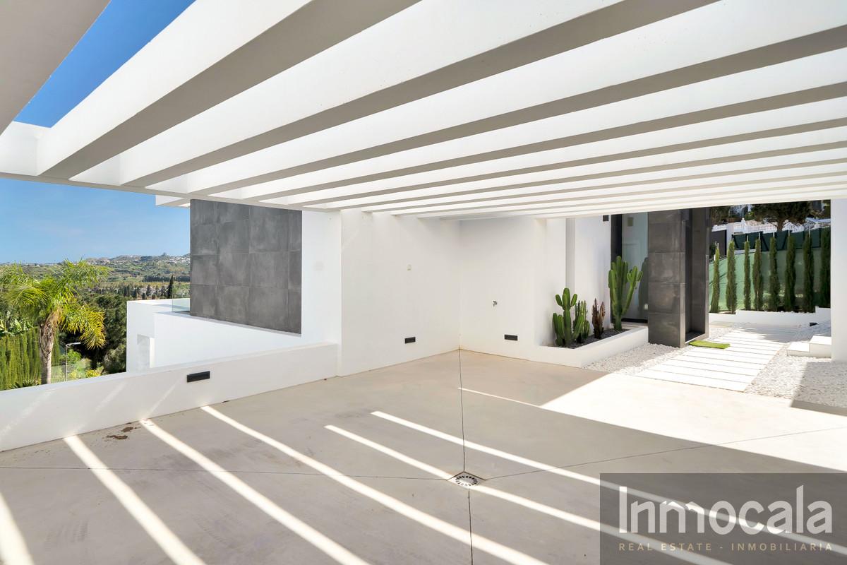 For sale of villa in Mijas