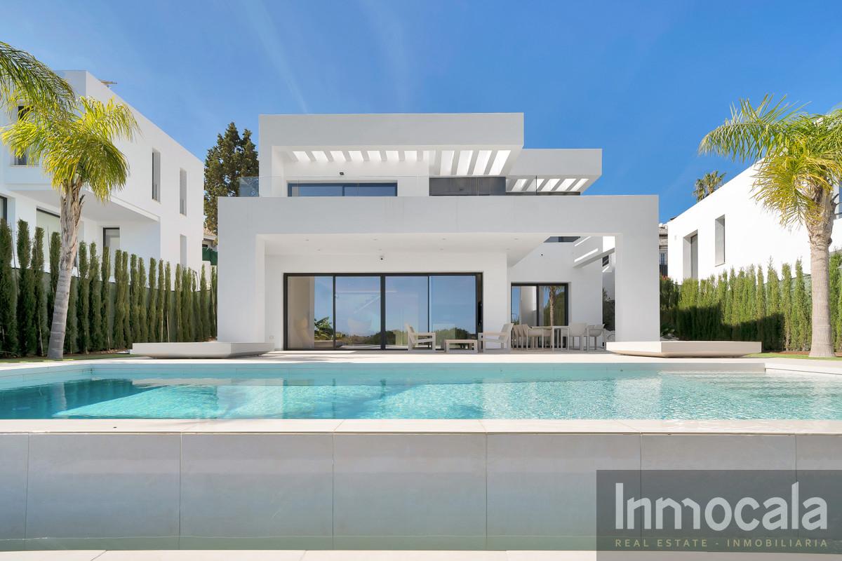 For sale of villa in Mijas