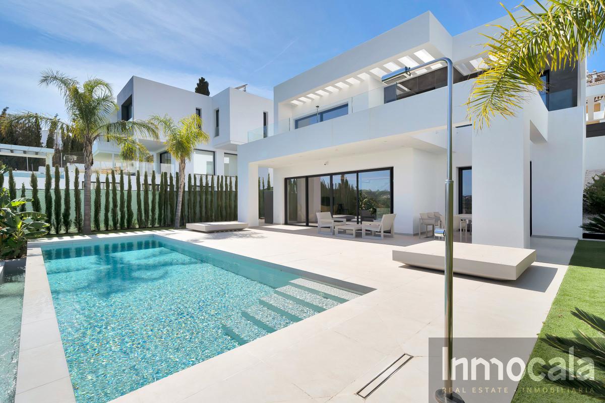 For sale of villa in Mijas