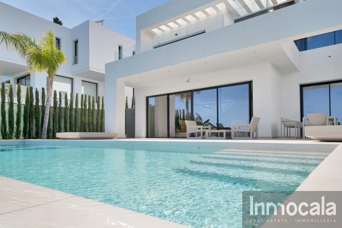 For sale of villa in Mijas
