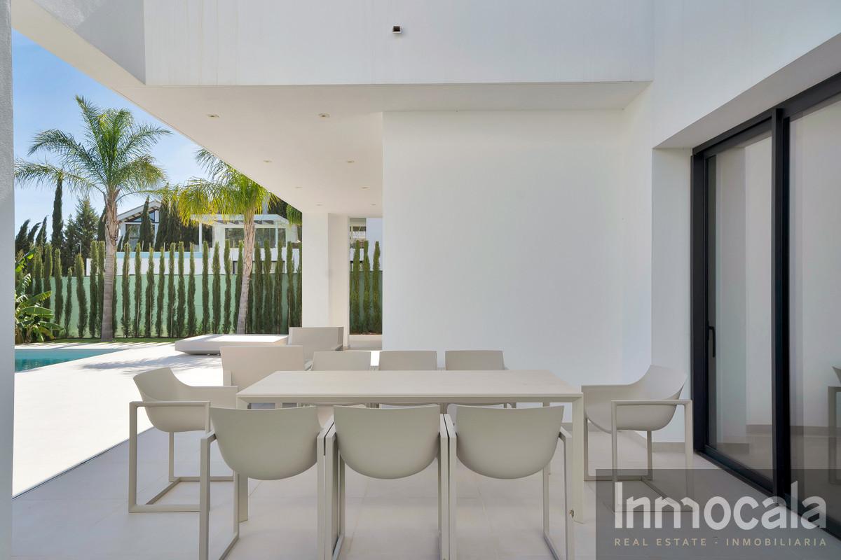 For sale of villa in Mijas