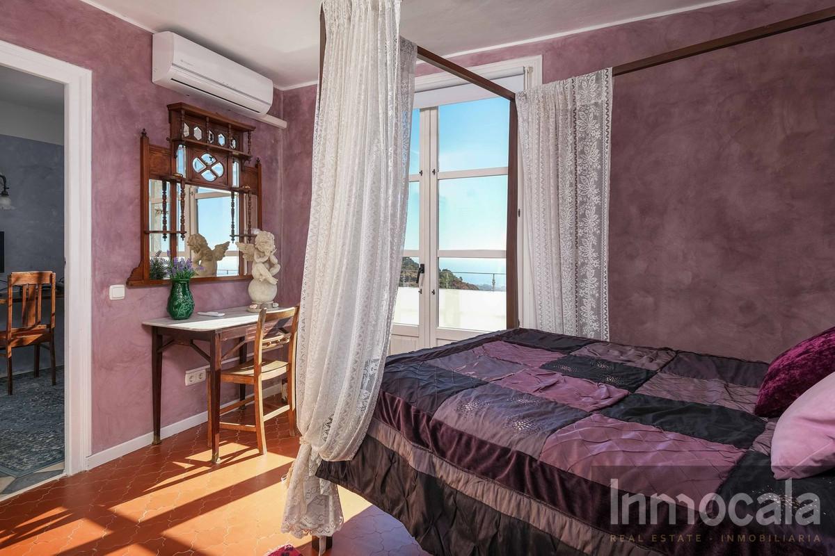 For sale of villa in Mijas