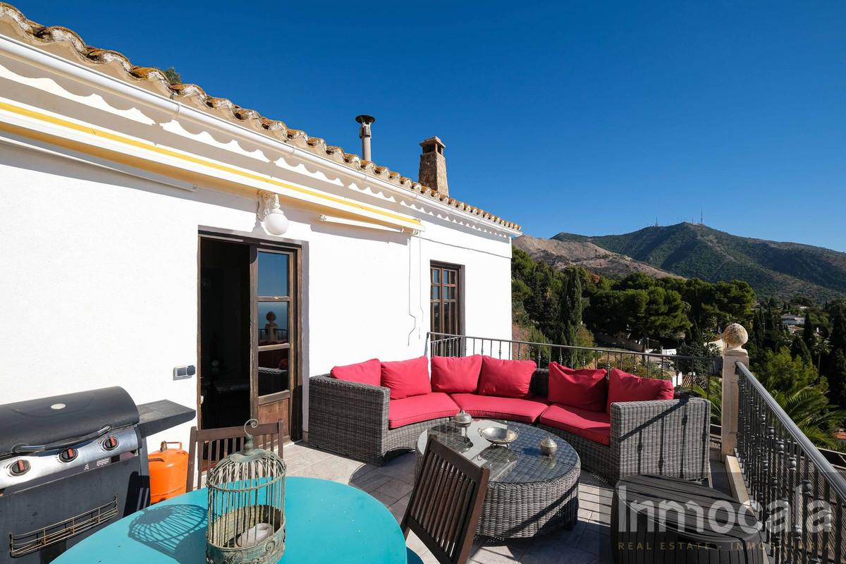 For sale of villa in Mijas