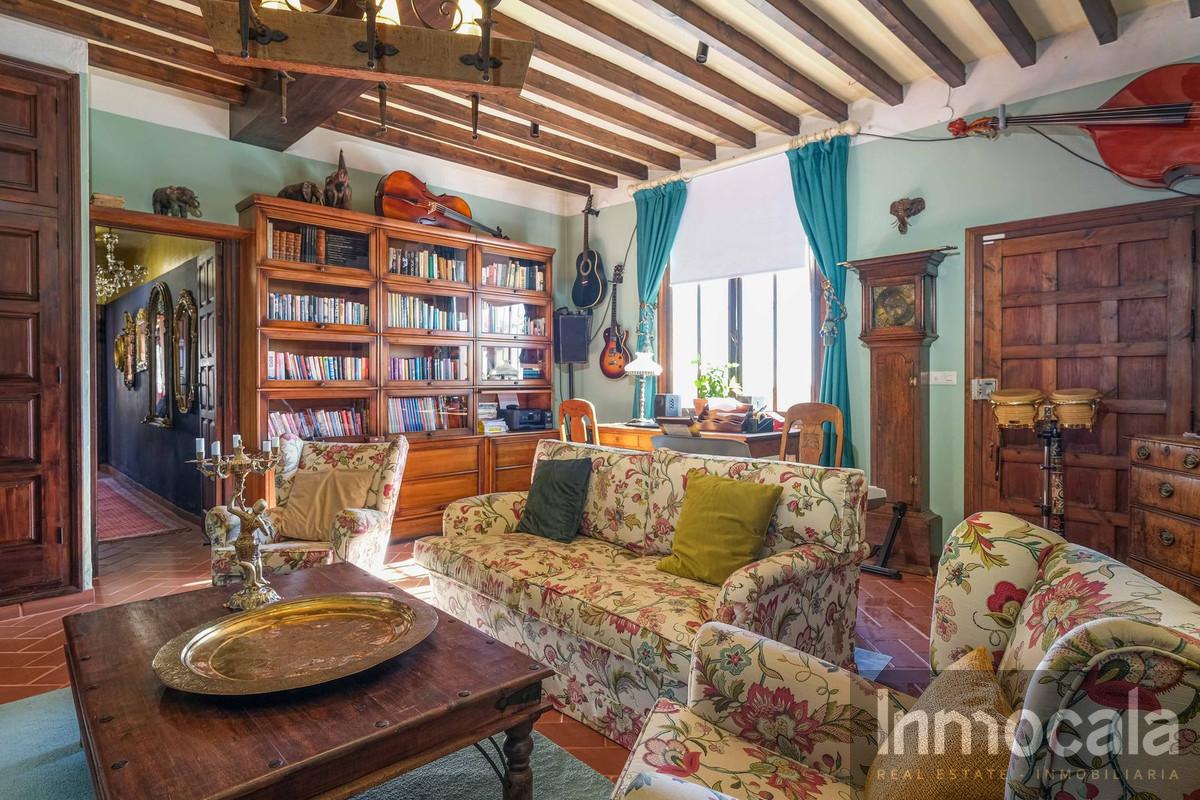 For sale of villa in Mijas