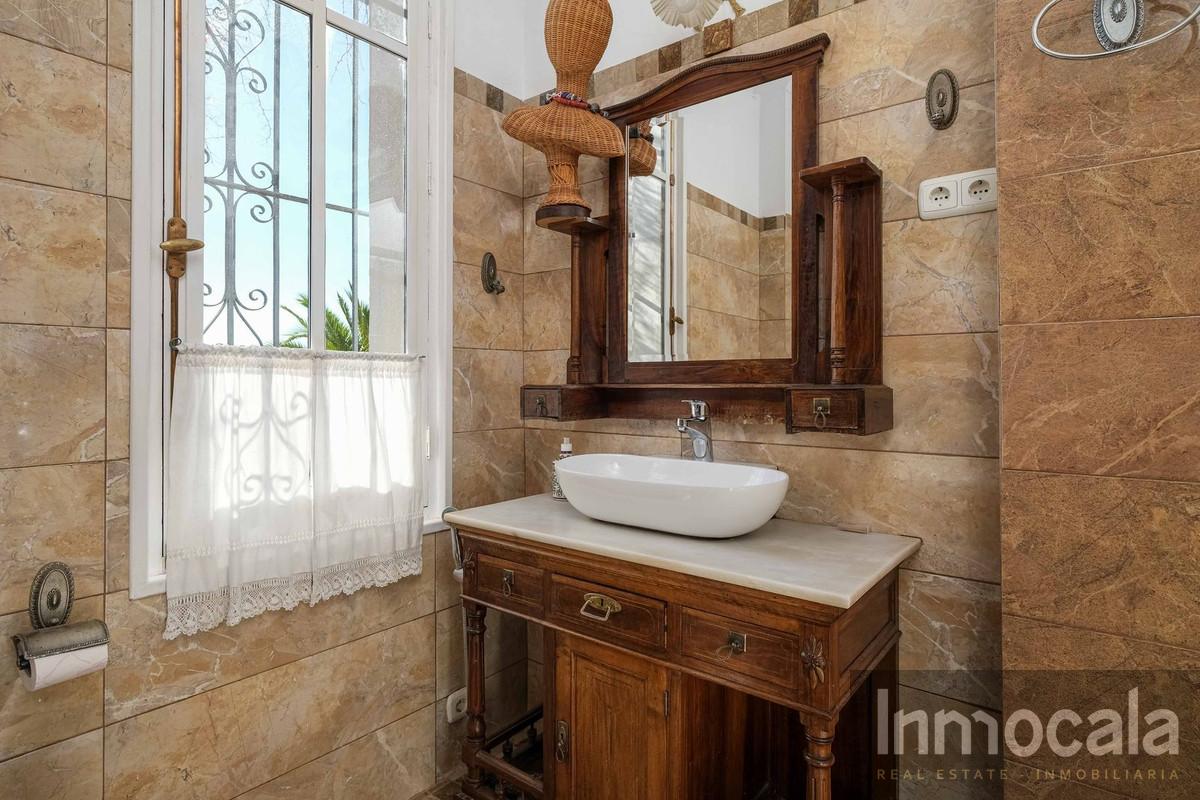 For sale of villa in Mijas