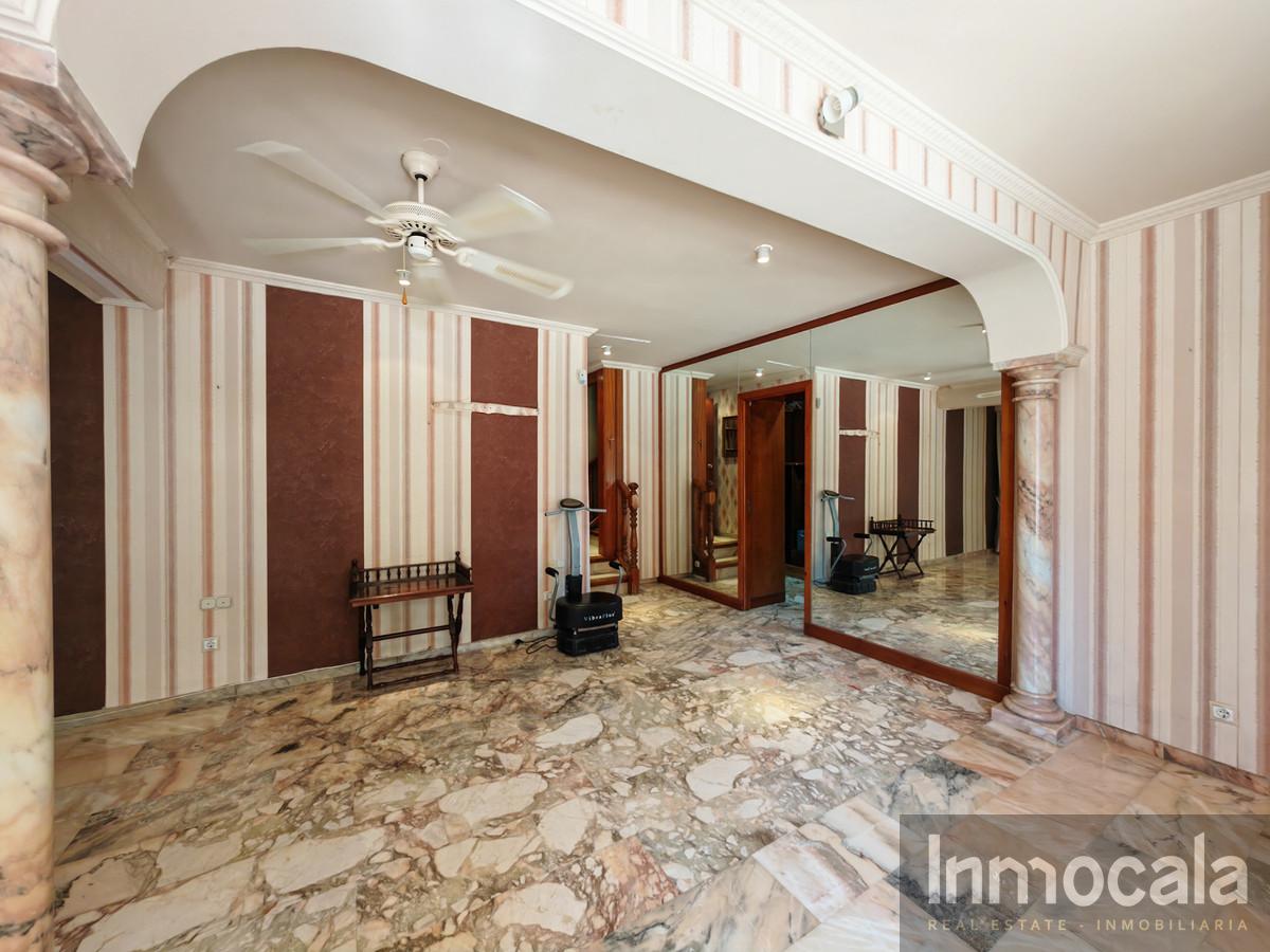 For sale of villa in Mijas