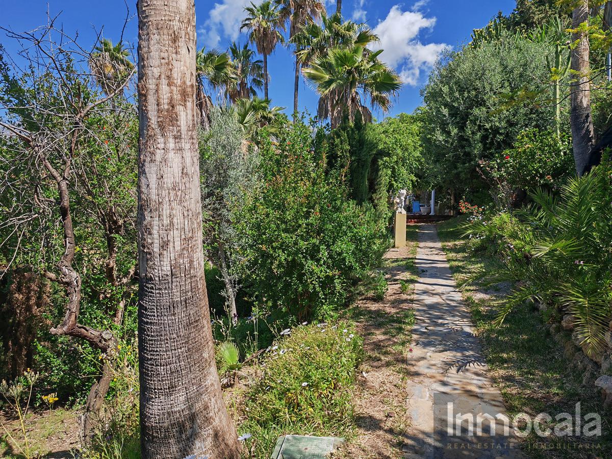 For sale of villa in Mijas