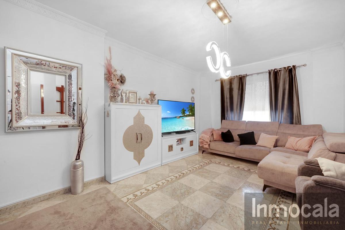 For sale of villa in Fuengirola