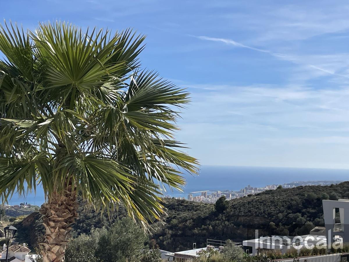 For sale of villa in Mijas