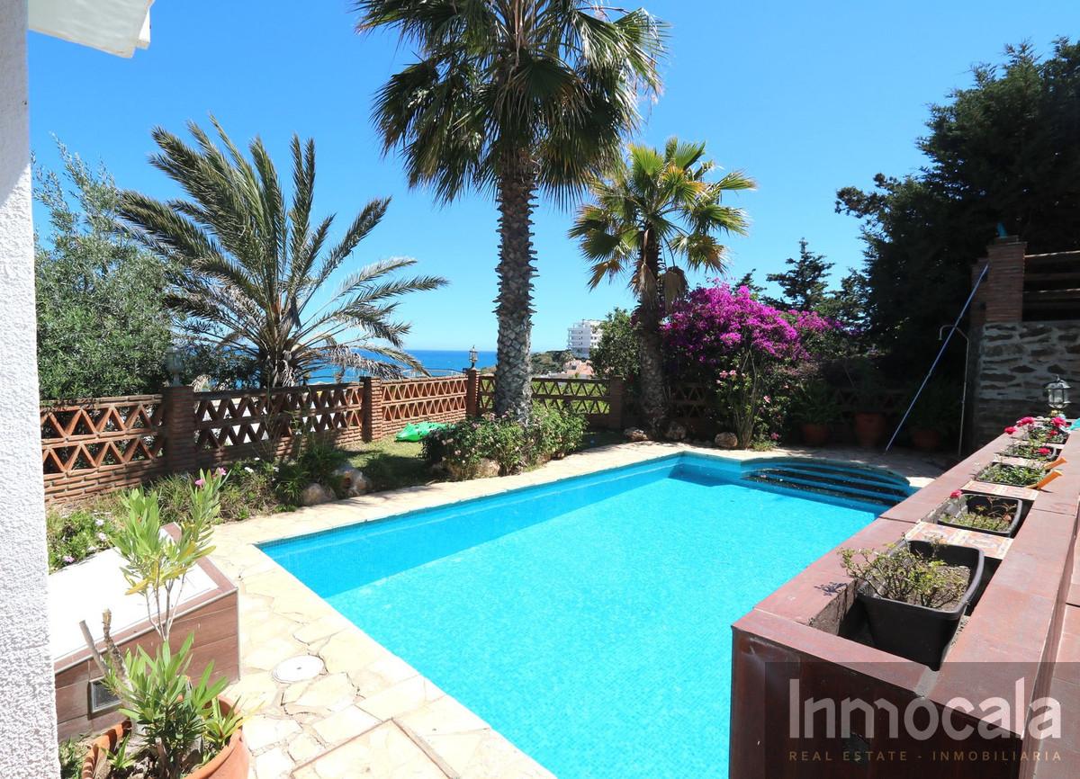 For sale of villa in Mijas