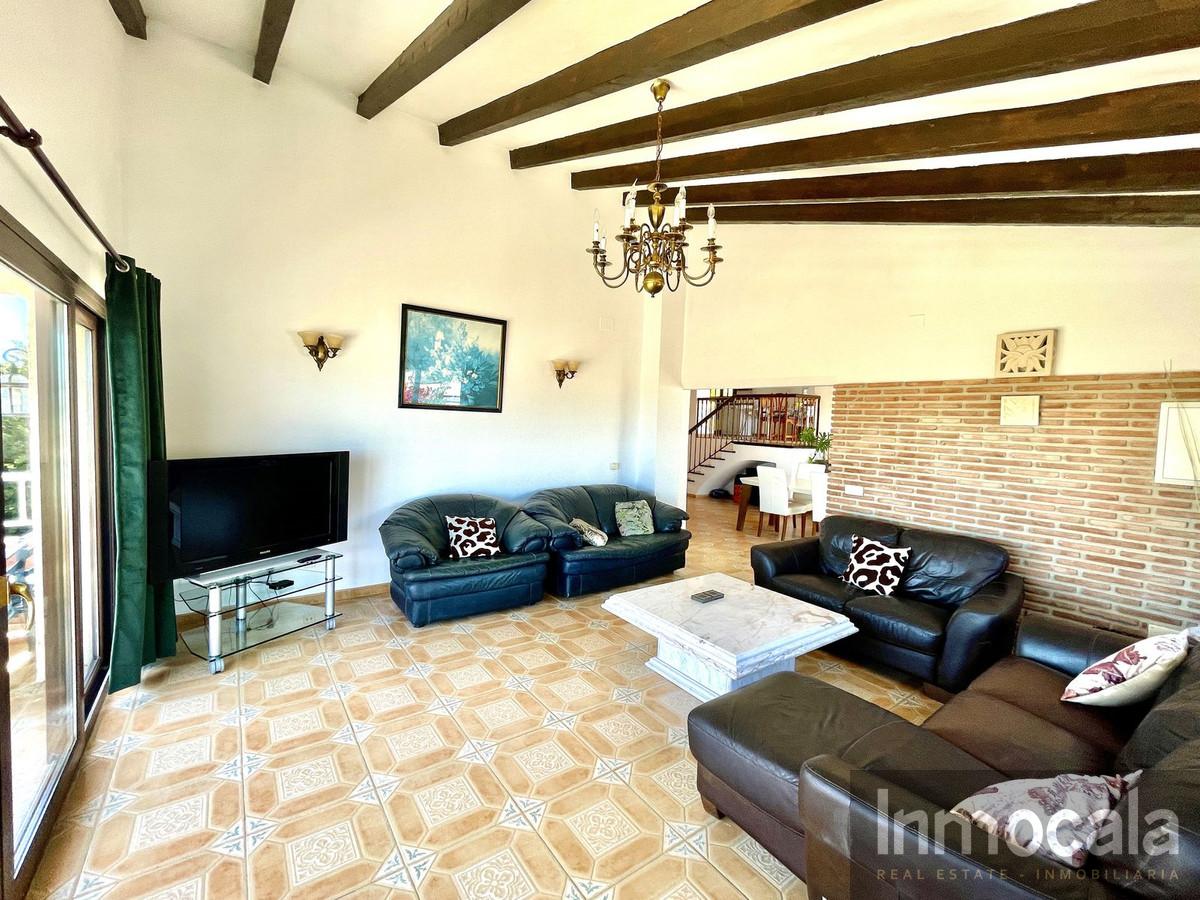 For sale of villa in Mijas