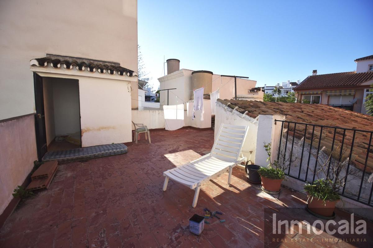 For sale of villa in Fuengirola
