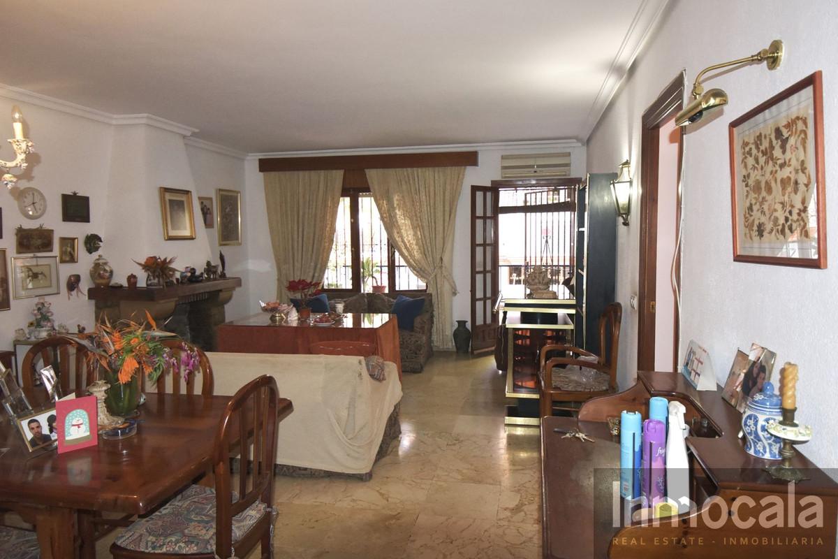 For sale of villa in Fuengirola