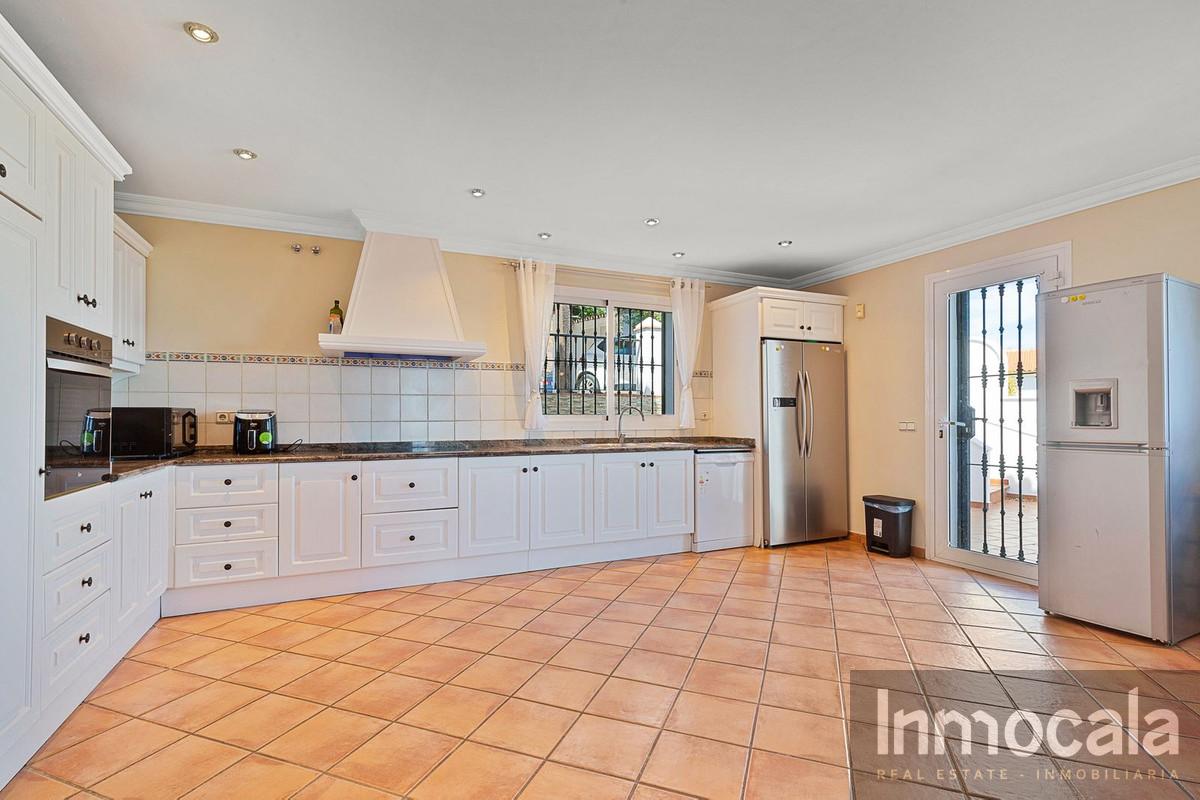 For sale of villa in Campo Mijas